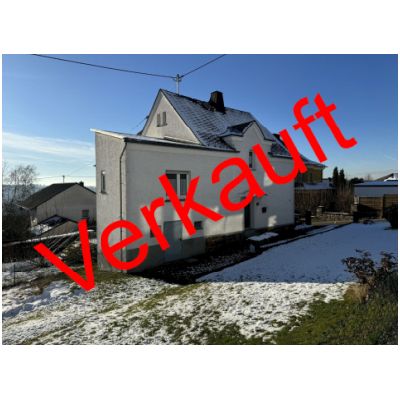 Gemütliches Einfamilienhaus mit großem Garten und Stellplatz in ruhiger Lage von Hillscheid 
